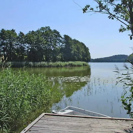 Vakantiehuis In Domyslow Near
